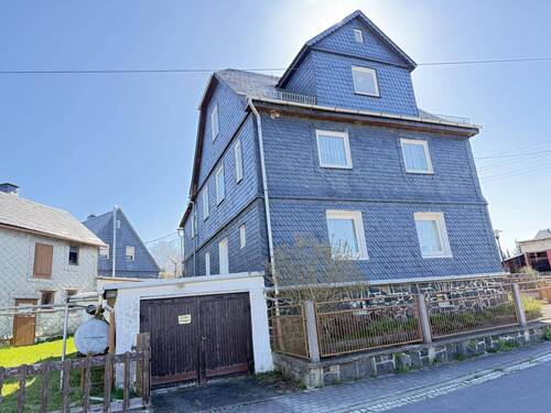 Westansicht - 7 Zimmer Einfamilienhaus zum Kaufen in Rosenthal am Rennsteig