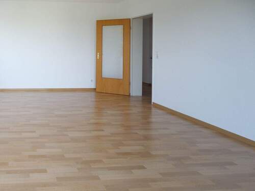 Wohnzimmer - 4 Zimmer Etagenwohnung in Menden