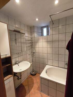 Bad (3).JPG - Einfamilienhaus mit 92,00 m² in Weißenfels zum Kaufen