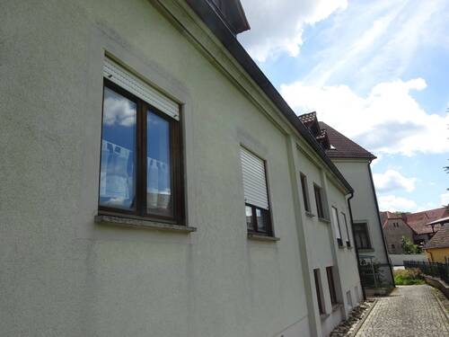 DSC09796.JPG - Mehrfamilienhaus, Wohnhaus in Michelau i.Steigerwald