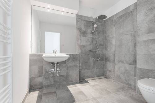 Badezimmer - Etagenwohnung mit 104,30 m² in Königs Wusterhausen zum Kaufen