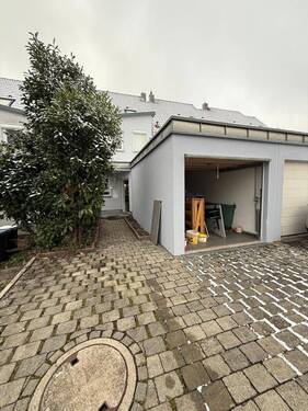 Garage - 4 Zimmer Reihenmittelhaus in Gäufelden / Öschelbronn