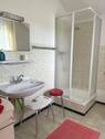 Hauptwohnung: Duschbad - 