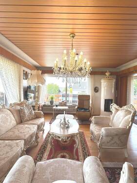 Hauptwohnung: Wohn-/Esszimmer - 