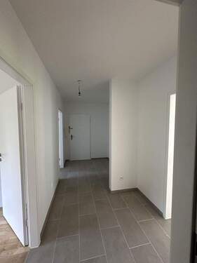 Flur - Etagenwohnung mit 64,00 m&sup2; in München zum Kaufen