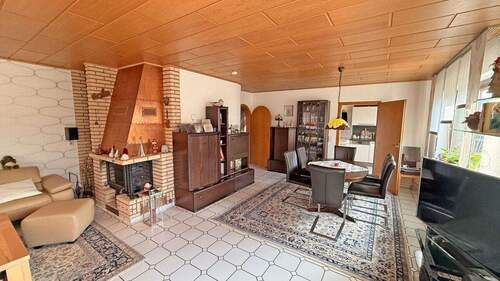 Wohn- und Esszimmer - Etagenwohnung mit 115,80 m&sup2; in Dinslaken zum Kaufen