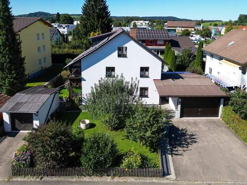 Hausansicht - 9 Zimmer Mehrfamilienhaus, Wohnhaus in Isny im Allgäu