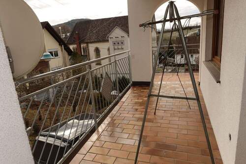 IMG_7088.JPG - 8 Zimmer Etagenwohnung zum Kaufen in Blumberg