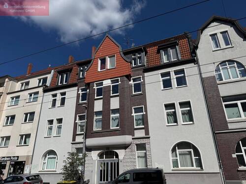 Blick auf das Haus - Vielseitige Optionen in zentraler Lage