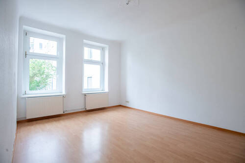 Zimmer1.1 - Fußläufig zum See: Bezugsfreies 1-Zimmer-Apartment mit Tageslichtbad in Weißensee