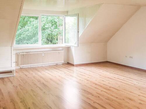 Zimmer 1 - 3 Zimmer Etagenwohnung zur Miete in Hamburg