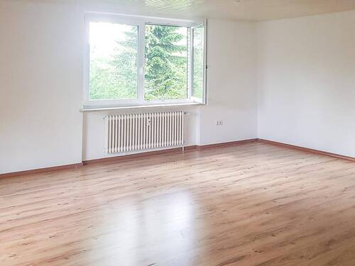Zimmer 2 - 3 Zimmer Etagenwohnung in Hamburg