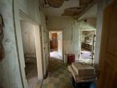 Wohnhaus - Ausbaureserve im EG - 
