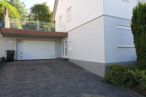Doppelgarage und Stellplätze - 8 Zimmer Einfamilienhaus zum Kaufen in Kall- Keldenich