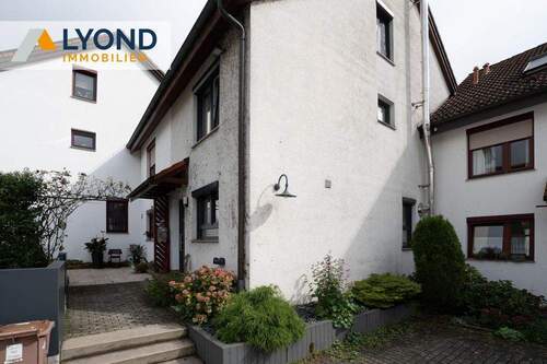 Hausansicht - 5 Zimmer Reihenmittelhaus zum Kaufen in Ostfildern / Nellingen