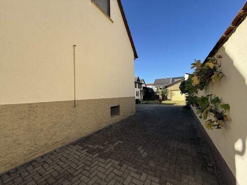 Hofeinfahrt - 