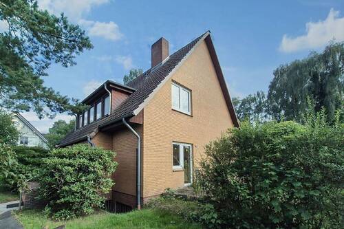 Massiv und solide errichtet - Einfamilienhaus mit 147,00 m&sup2; in Welle zum Kaufen