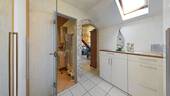 Wohnungseingang - 3 Zimmer Etagenwohnung zum Kaufen in Aachen