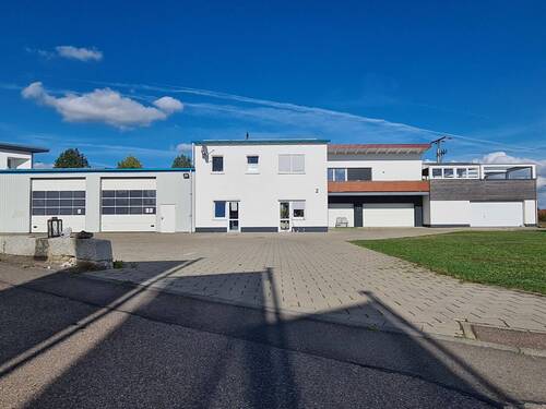 Außenansicht - 5 Zimmer Einfamilienhaus zum Kaufen in Öpfingen