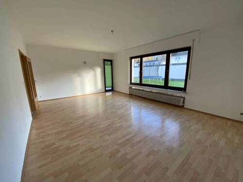 Bild 2 - 4 Zimmer Etagenwohnung zur Miete in Hachenburg