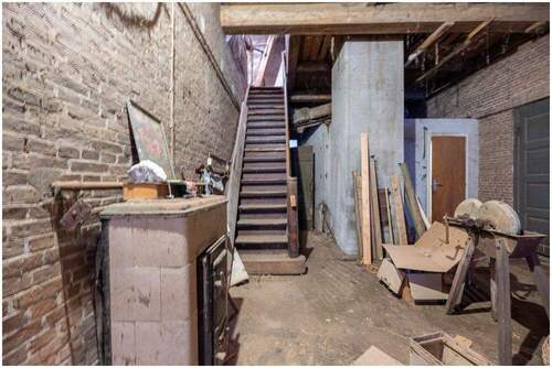 Treppen aus der Diele in das Dachgeschoss - 