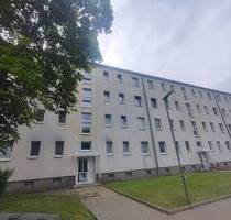 Dreiraumwohnung mit Balkon! - 381,00&nbsp;EUR Kaltmiete, ca.&nbsp; 58,60&nbsp;m&sup2;&nbsp;Wohnfl&auml;che in Merseburg (PLZ: 06217) Beuna