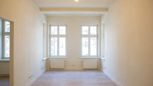 Wohnzimmer (2).jpg - HOMESK - Erstbezug nach Sanierung! 3-Zimmer-Altbauwohnung nahe Arnimplatz