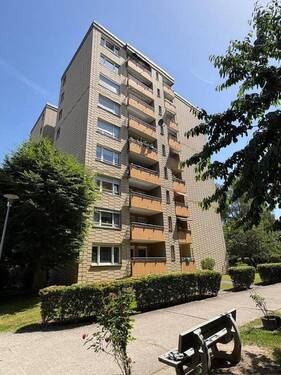 Bild 1 - Geräumige 2 Zimmer Wohnung mit Balkon in Bensheim