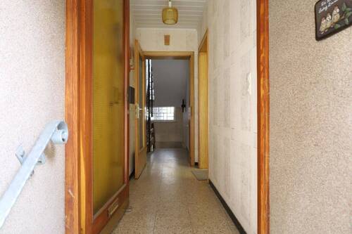 Eingangsbereich/Hausflur - 7 Zimmer Reihenendhaus in Niederheimbach