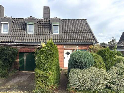Außenansicht - Doppelhaushälfte mit Garage in Guderhandviertel