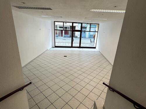 Geschäftsfläche.jpg - 2 Zimmer Gewerbeobjekt (Büro, Produktion, Verkauf) zur Miete in Weißenfels