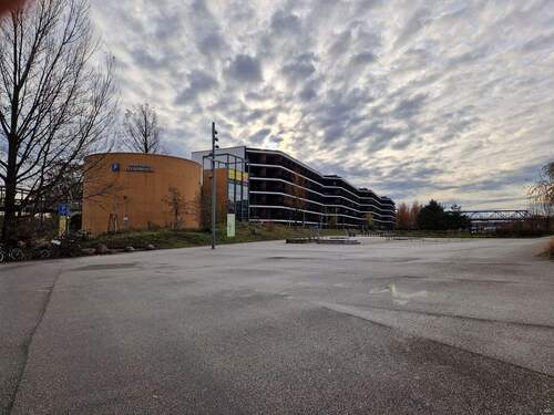 der Morgenhimmerl über dem Haus - 