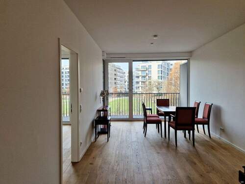 Wohnbereich mit schönem Blick - Stilvolles Wohnung am Gleisdreieck - Stellplatz mit Wallbox