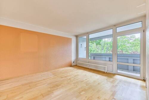Wohnzimmer - 3 Zimmer Etagenwohnung in Mannheim