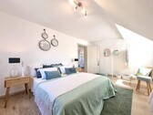 Schlafzimmer - 5 Zimmer Etagenwohnung zum Kaufen in Singen