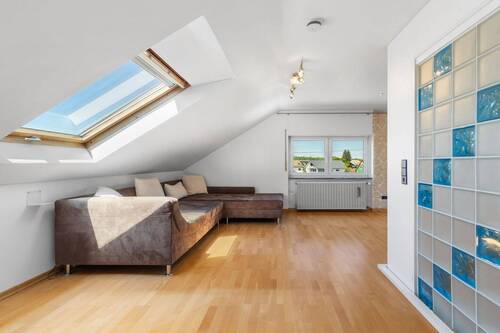 Dachgeschoss Wohnzimmer - 