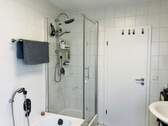 Dusche & Badewanne EG - 