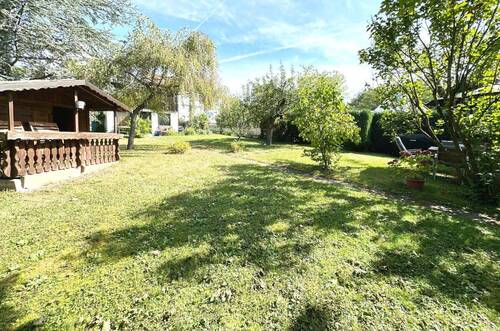 Garten, Blick 1 - 8 Zimmer Mehrfamilienhaus, Wohnhaus in Korntal-Münchingen