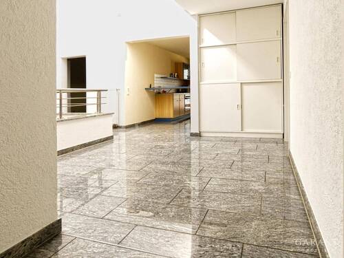 ...hell und freundlich - 