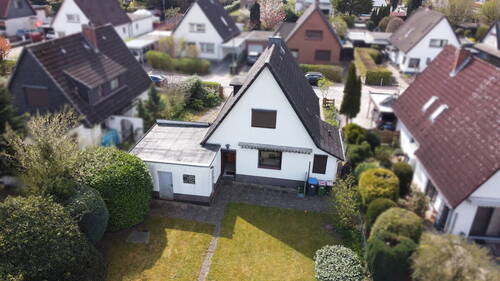 Drohnenfoto 1 - 5 Zimmer Einfamilienhaus in Hamburg