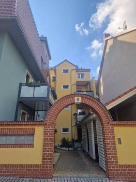 Haus - Großzügig geschnittene 3-Zimmer-Wohnung im Zentrum von Eisenberg