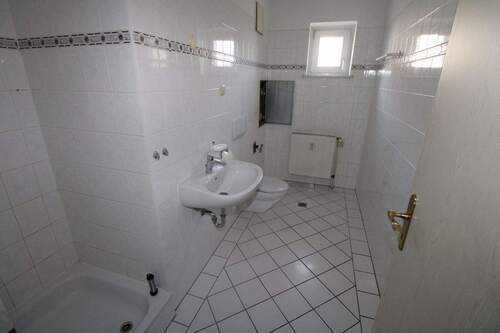 Badezimmer - 2 Zimmer Etagenwohnung in Torgau