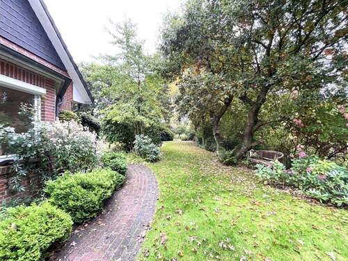 Gartenteil - 7 Zimmer Einfamilienhaus in Windbergen