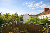 Balkon - Charmante Altbauwohnung mit großem Balkon im ruhigen Hinterhaus