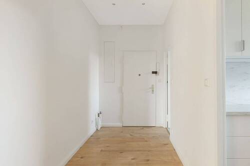 Flur - Etagenwohnung mit 52,60 m² in Berlin zum Kaufen