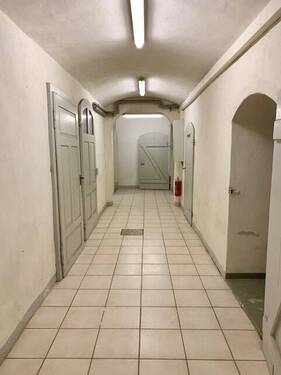 Keller Flur - 