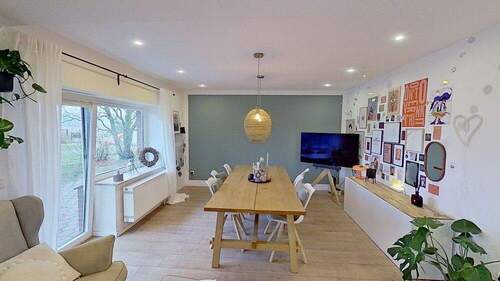 Wohn- und Esszimmer - 