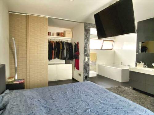 Elternschlafzimmer im OG - 