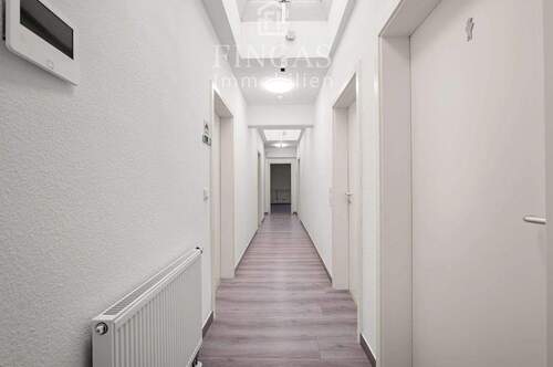 Flur - 6 Zimmer Büro zur Miete in Schwanewede