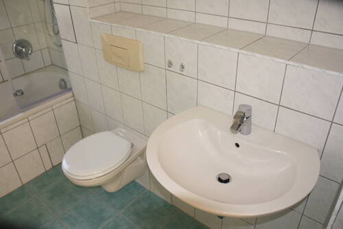 Waschbecken + WC.JPG - 